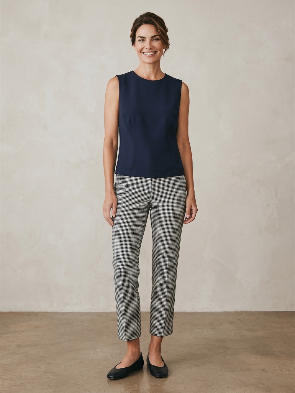 Hannah Hardy Sleeveless Cropped‎ Shell Top Navy Blue Structured Career Size 8